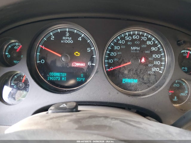 Aukcja sprzedaży 2013 Chevrolet Suburban 1500 Ltz, vin: 1GNSKKE75DR105470, numer aukcji: 44780570