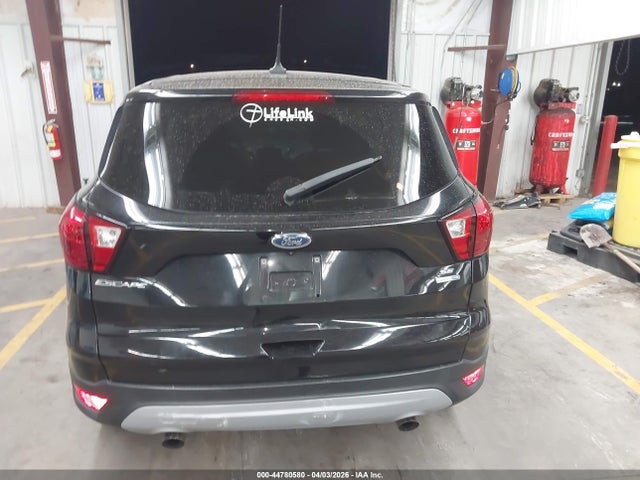 1FMCU9GD9KUA53351 Ford ESCAPE SE