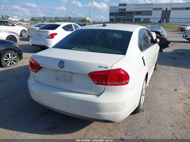 Продаж на аукціоні авто 2014 Volkswagen Passat 2.0l Tdi Se, vin: 1VWBN7A32EC026579, номер лоту: 44780582