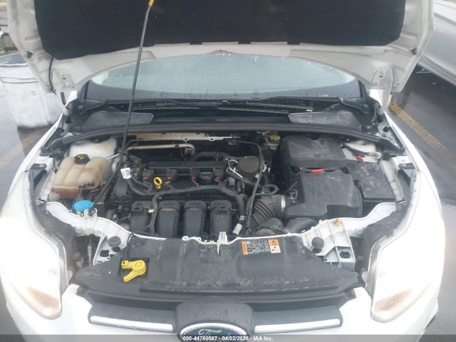1FADP3K26EL326247 Ford FOCUS SE