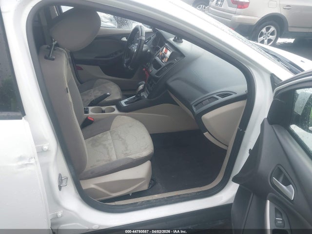 1FADP3K26EL326247 Ford FOCUS SE