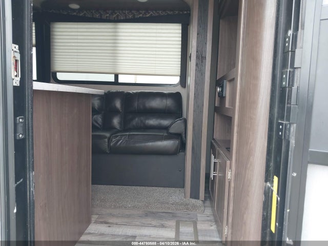 Keystone Hideout 2019 4YDT27226K7246413 Image 5