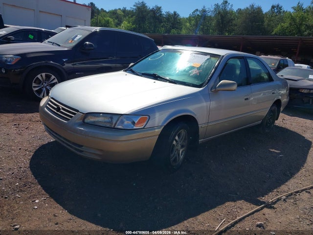 1999 TOYOTA CAMRY 4T1BG22K8XU416455 Photo 1