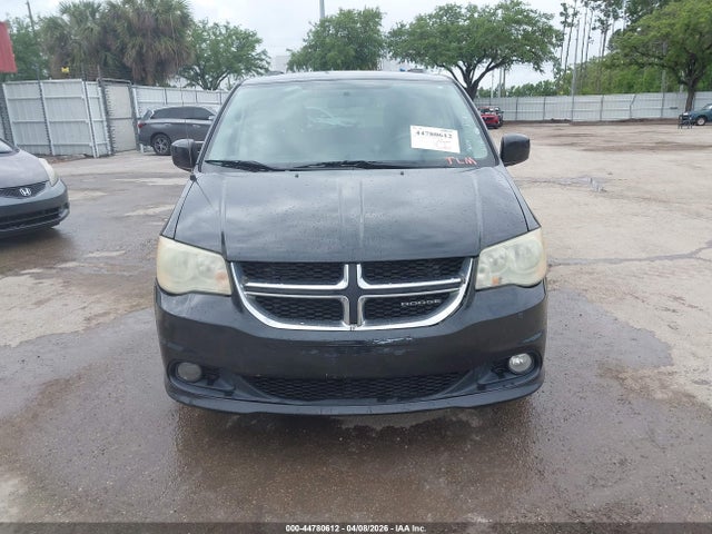 44780612 :رقم المزاد ، 2D4RN5DG8BR700079 vin ، 2011 Dodge Grand Caravan Crew مزاد بيع
