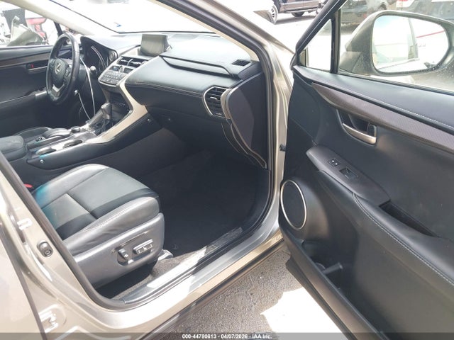 44780613 :رقم المزاد ، JTJYARBZ5H2050938 vin ، 2017 Lexus Nx 200t مزاد بيع