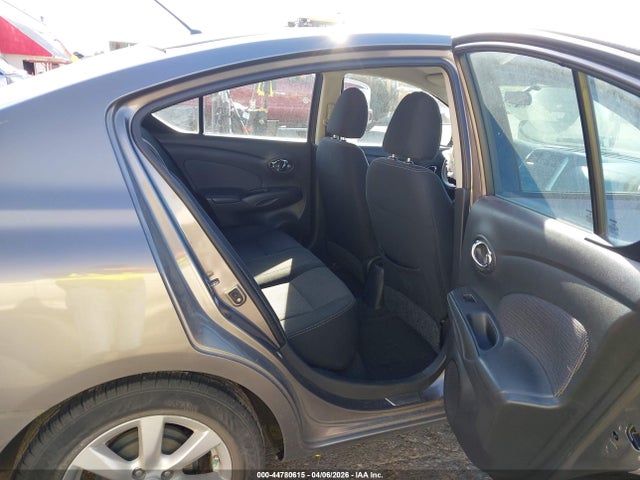 3N1CN7AP5EL864011 Nissan Versa 1.6 Sv