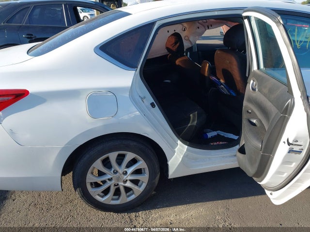 2018 Nissan Sentra Sv მანქანა იყიდება აუქციონზე, vin: 3N1AB7AP4JY249124, აუქციონის ნომერი: 44780677