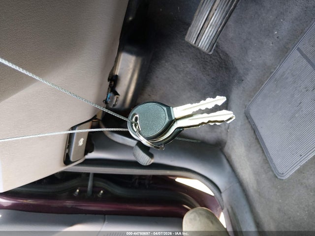 Продажа на аукционе авто 2000 Dodge Caravan Se, vin: 2B4GP45G6YR830388, номер лота: 44780697