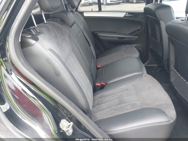Продажа на аукционе авто 2006 Mercedes-benz Ml 350 4matic, vin: 4JGBB86E86A030463, номер лота: 44780738
