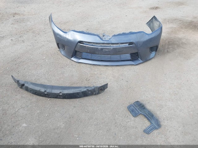 44780750 :رقم المزاد ، 5YFBURHE2GP504258 vin ، 2016 Toyota Corolla Le مزاد بيع