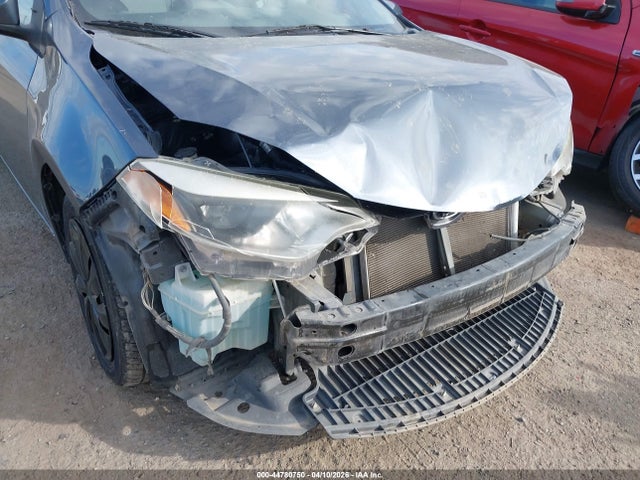 44780750 :رقم المزاد ، 5YFBURHE2GP504258 vin ، 2016 Toyota Corolla Le مزاد بيع