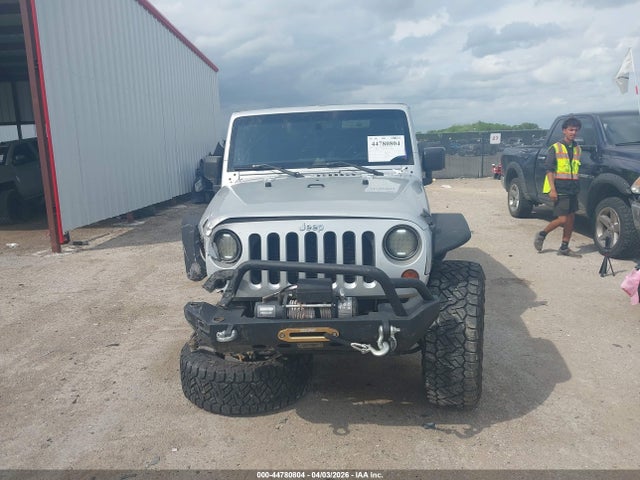 44780804 :رقم المزاد ، 1J4BA3H17BL625284 vin ، 2011 Jeep Wrangler Unlimited Sport مزاد بيع