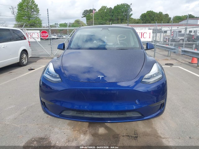 5YJYGDEDXMF114077 Tesla Model Y Standard Range Rear-wheel Drive