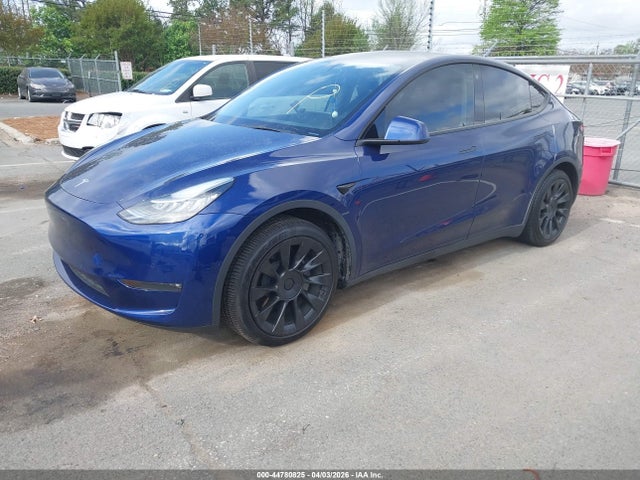5YJYGDEDXMF114077 Tesla Model Y Standard Range Rear-wheel Drive