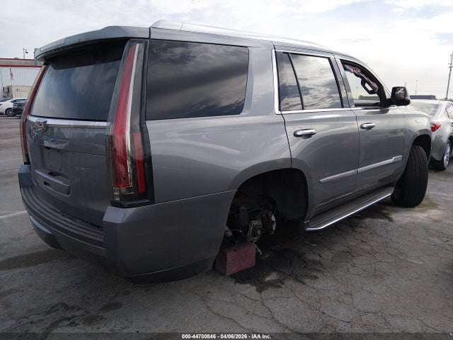 2019 Cadillac Escalade Luxury მანქანა იყიდება აუქციონზე, vin: 1GYS3BKJ9KR101497, აუქციონის ნომერი: 44780846