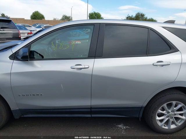3GNAXHEV8MS103417 Chevrolet Equinox Fwd Ls