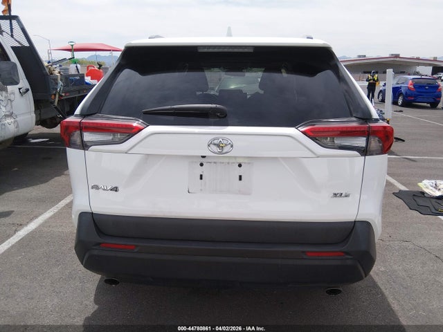 Toyota Rav4 Xle 2019 2T3W1RFV4KC021271 Image 16