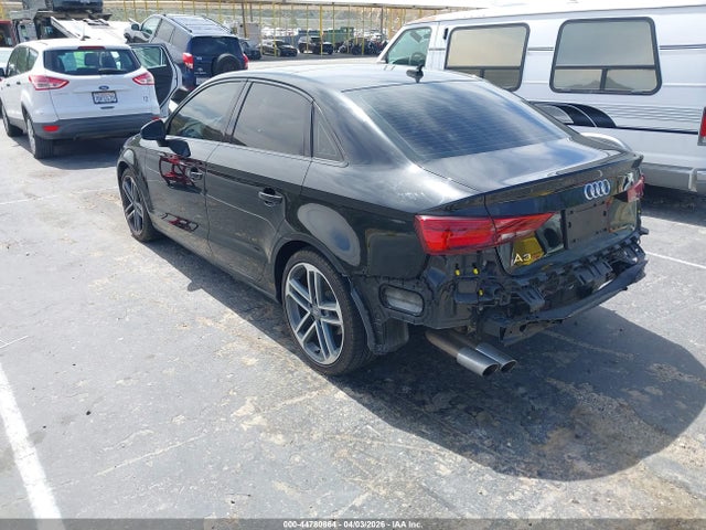 2019 AUDI A3 WAUAUGFF5KA095789 Photo 2