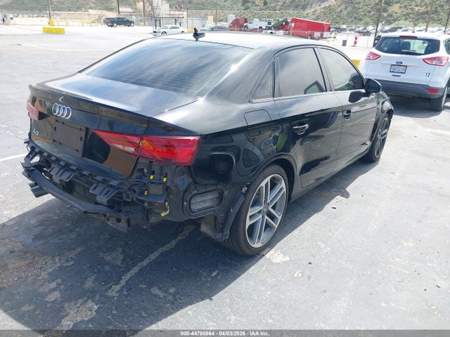 2019 AUDI A3 WAUAUGFF5KA095789 Photo 3