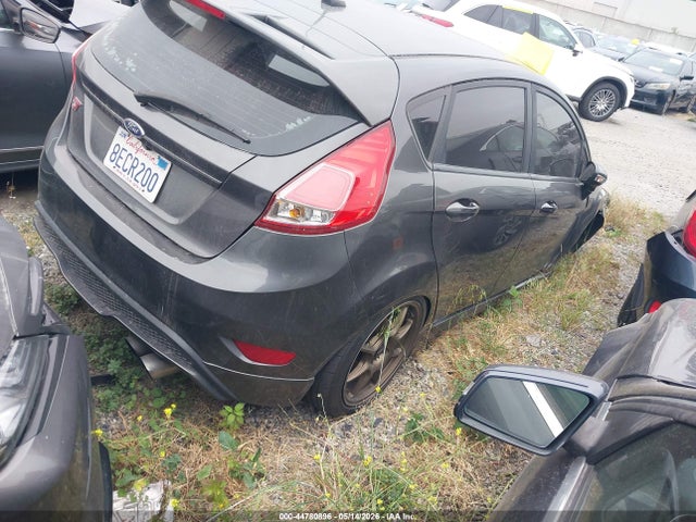 Ford FIESTA ST 2018 3FADP4GX7JM121846 Image 4