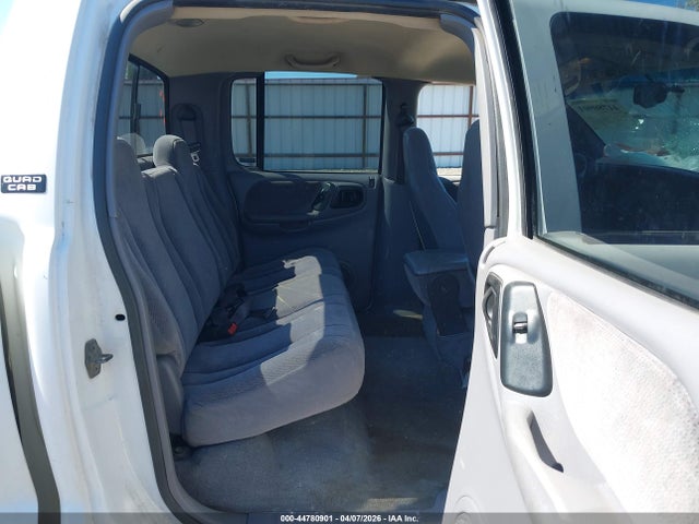 Продажа на аукционе авто 2000 Dodge Dakota Slt/sport, vin: 1B7GL2AN8YS673534, номер лота: 44780901
