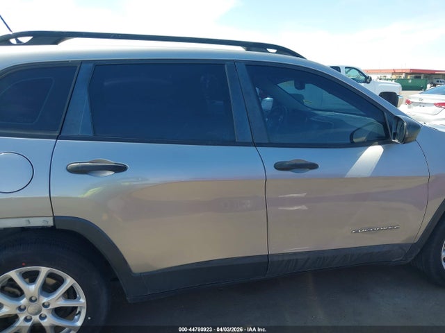 1C4PJLAB9FW590041 Jeep Cherokee Sport