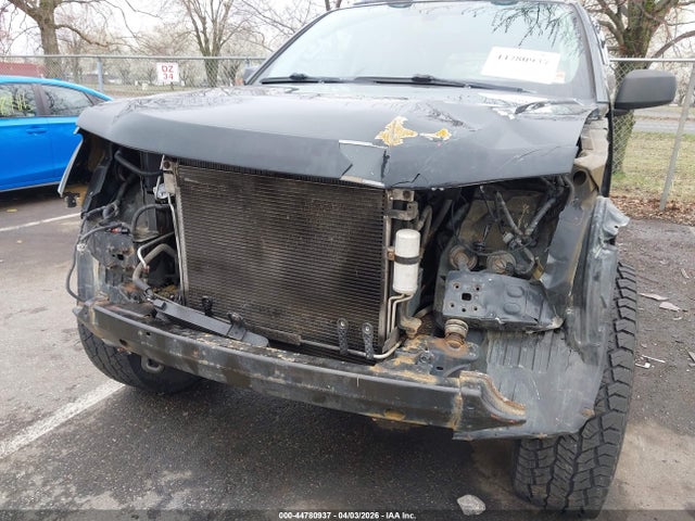 44780937 :رقم المزاد ، 5N1AN0NW0DN819131 vin ، 2013 Nissan Xterra Pro-4x مزاد بيع