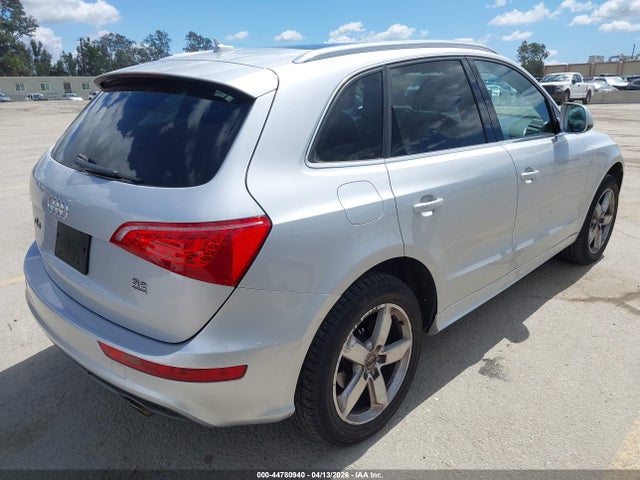 44780940 :رقم المزاد ، WA1DKAFP0BA114934 vin ، 2011 Audi Q5 3.2 Premium Plus مزاد بيع