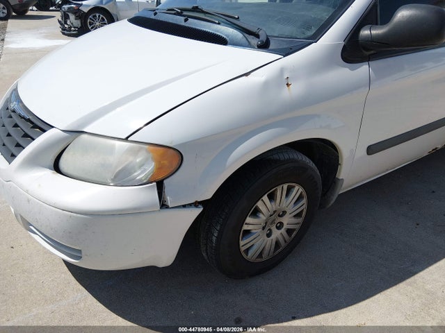 2006 Chrysler Town & Country მანქანა იყიდება აუქციონზე, vin: 1A4GP45R26B760933, აუქციონის ნომერი: 44780945