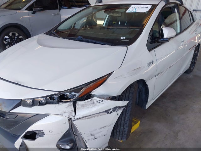 Toyota Prius Prime Limited 2020 JTDKARFP5L3137890 Image 16