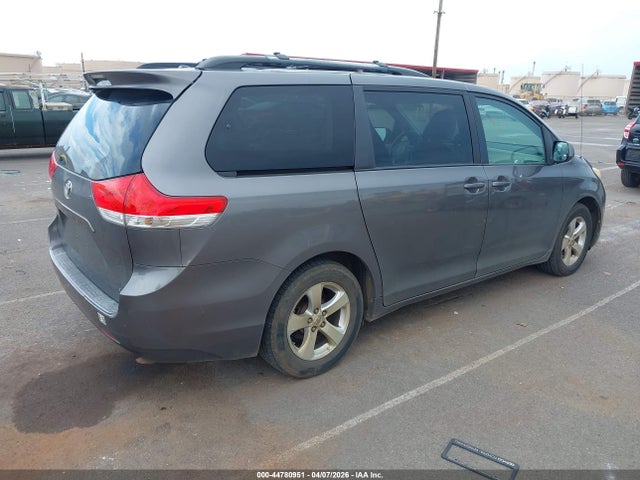 Продажа на аукционе авто 2011 Toyota Sienna Le V6/le V6 Auto Access Seat, vin: 5TDKK3DC1BS064217, номер лота: 44780951