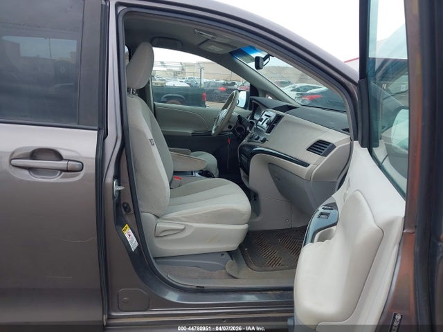 Продажа на аукционе авто 2011 Toyota Sienna Le V6/le V6 Auto Access Seat, vin: 5TDKK3DC1BS064217, номер лота: 44780951