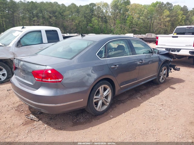 2014 Volkswagen Passat 2.0l Tdi Sel Premium მანქანა იყიდება აუქციონზე, vin: 1VWCN7A37EC074003, აუქციონის ნომერი: 44780977
