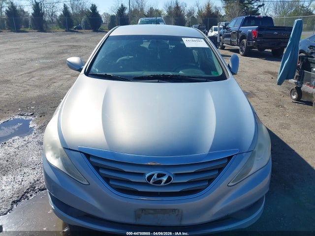2014 Hyundai Sonata Gls მანქანა იყიდება აუქციონზე, vin: 5NPEB4AC2EH828724, აუქციონის ნომერი: 44780985