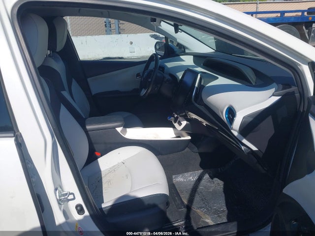 JTDKARFP3H3032353 Toyota Prius Prime Premium