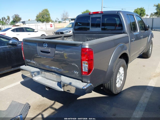 1N6AD0ER2JN757144 Nissan Frontier Sv