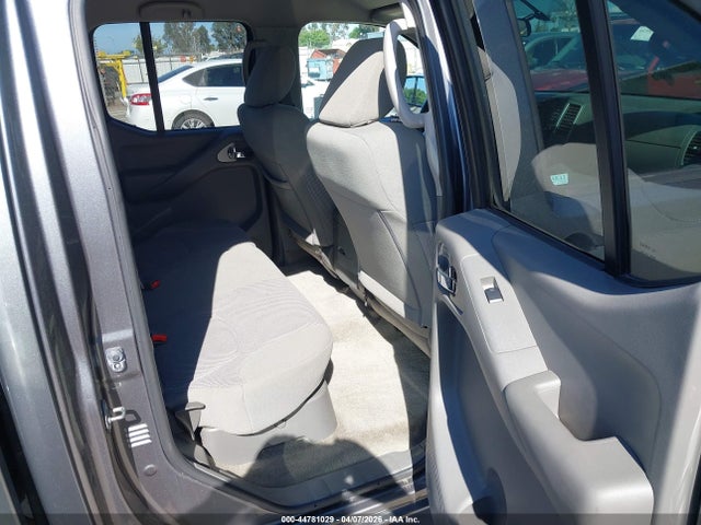 1N6AD0ER2JN757144 Nissan Frontier Sv