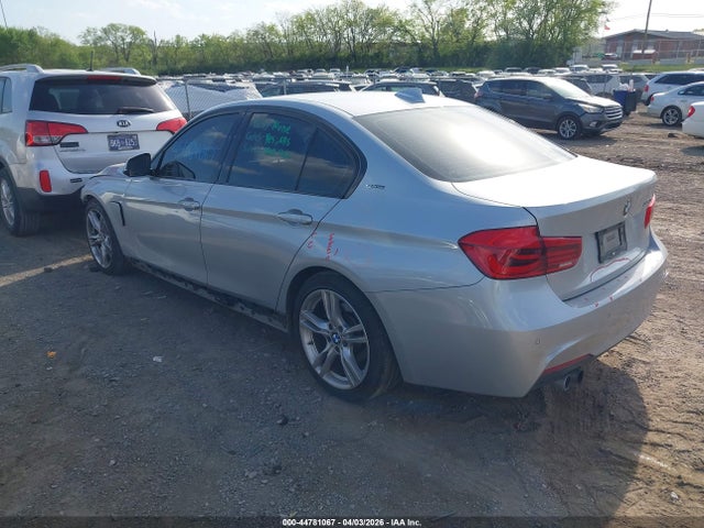 BMW 330e Iperformance 2018 WBA8E1C59JA762964 Image 3