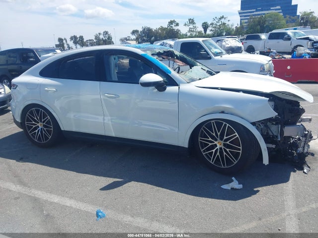Porsche Cayenne Coupe 2024 WP1BA2AY4RDA55755 Image 14