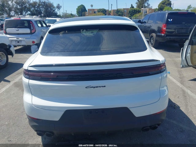 Porsche Cayenne Coupe 2024 WP1BA2AY4RDA55755 Image 17