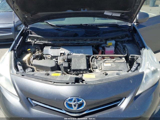 JTDZN3EU5E3334200 Toyota Prius V Three