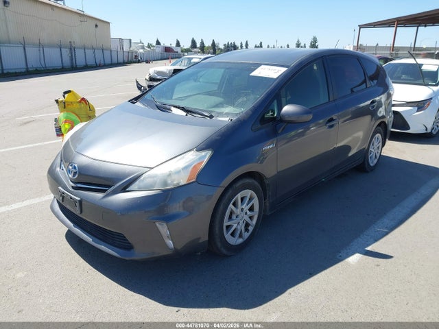 JTDZN3EU5E3334200 Toyota Prius V Three