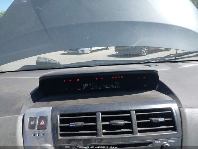 JTDZN3EU5E3334200 Toyota Prius V Three