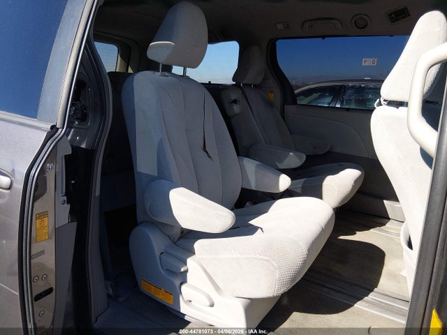 Aukcja sprzedaży 2013 Toyota Sienna Le V6 8 Passenger, vin: 5TDKK3DC3DS338312, numer aukcji: 44781073