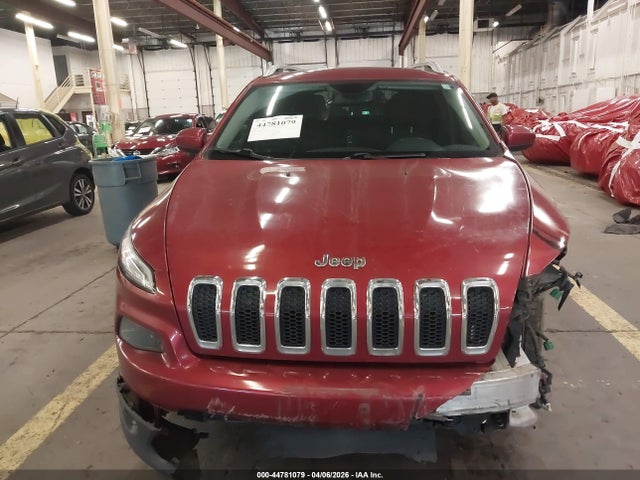 1C4PJLCB4FW694725 Jeep Cherokee Latitude