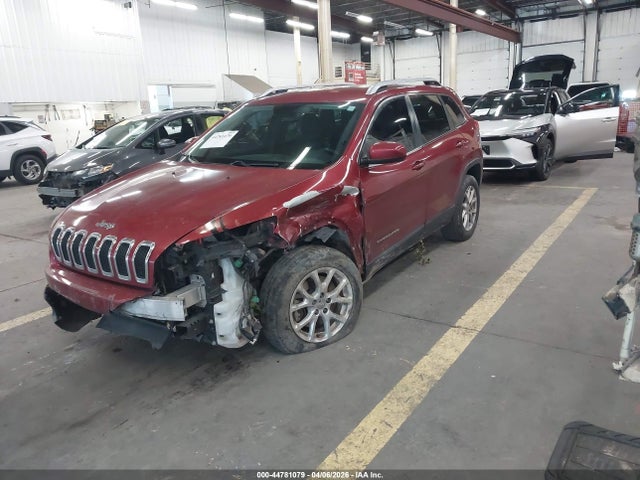 1C4PJLCB4FW694725 Jeep Cherokee Latitude