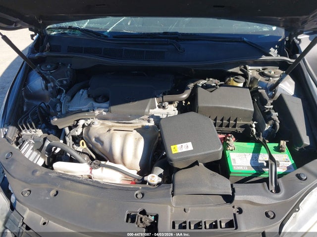 44781087 :رقم المزاد ، 4T1BF1FK4HU367442 vin ، 2017 Toyota Camry Se مزاد بيع