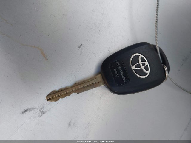 44781087 :رقم المزاد ، 4T1BF1FK4HU367442 vin ، 2017 Toyota Camry Se مزاد بيع