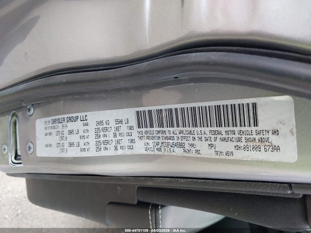 44781109 :رقم المزاد ، 1C4PJMCS2FW545882 vin ، 2015 Jeep Cherokee Latitude مزاد بيع