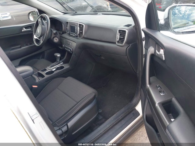 2018 KIA SPORTAGE KNDPM3AC7J7315528 Photo 4